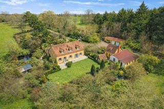  Maison � vendre 12 pi�ces 240 m�