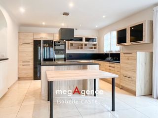  Maison � vendre 7 pi�ces 210 m�