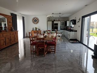  Maison � vendre 6 pi�ces 200 m�