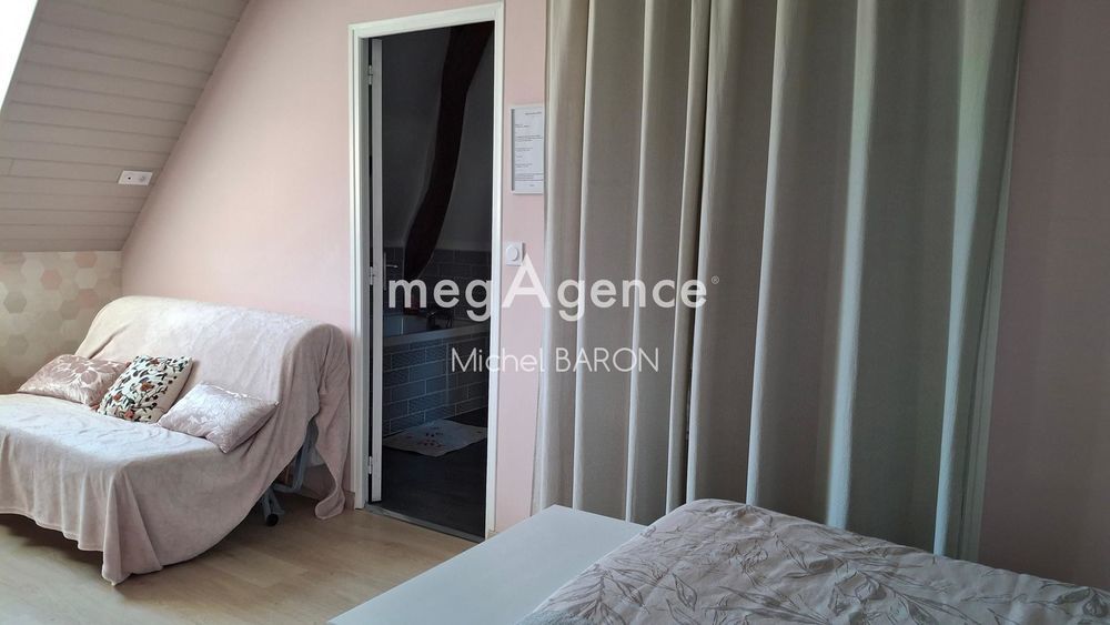 � vendre  Maison S�urdres (49330)