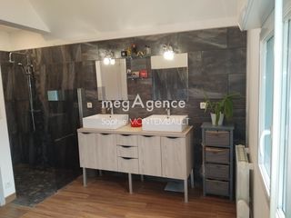  Maison � vendre 4 pi�ces 235 m�