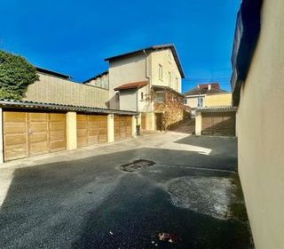  Immeuble � vendre 136 m�