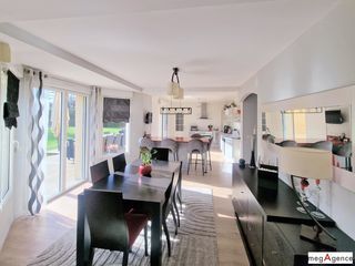  Maison � vendre 7 pi�ces 203 m�