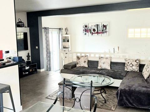   � vendre � Charmante maison familiale 5 pi�ces de 165 m� � Bondy Maison - 5 pi�ce(s) - 165 m�