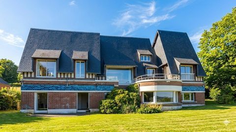   Tr�s belle propri�t� rare � la vente avec vue sur la mer Maison - 9 pi�ce(s) - 285 m�