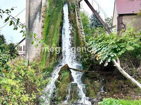   MOULIN AVEC DES NOMBREUSES DEPENDANCES Maison - 6 pi�ce(s) - 114 m�