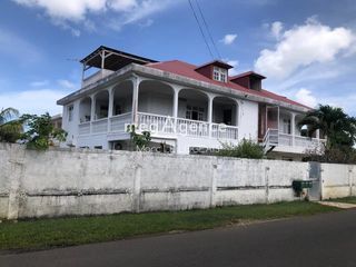  Maison � vendre 10 pi�ces 220 m�