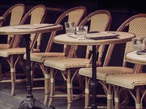 BAR-BRASSERIE - SECTEUR DE LORIENT - situ&eacute; dans une zone commerciale dynamique du secteur de Lorient 126000 56100 Lorient