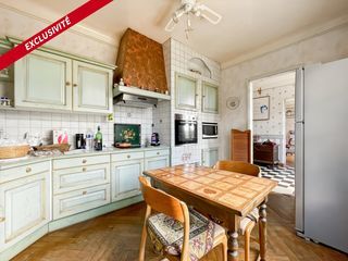  Maison � vendre 8 pi�ces 300 m�