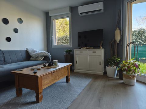   Catselnau d ' estretefonds , Charmant T2 en rez de jardin , enti�rement r�nov� , avec deux places de parking en r�sidence s�curi Appartement - 2 pi�ce(s) - 38 m�