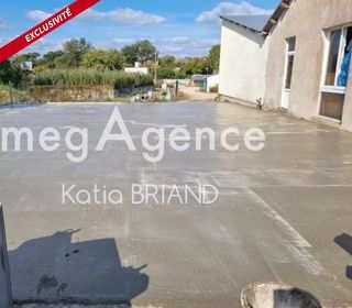  Immeuble � vendre 1350 m�