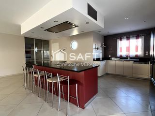  Maison � vendre 8 pi�ces 185 m�