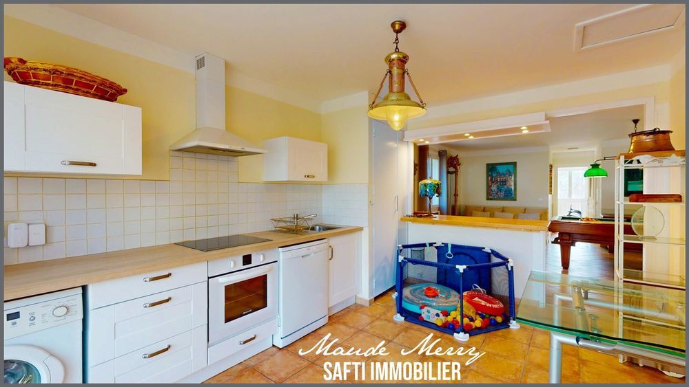 � vendre  Maison N�oules (83136)