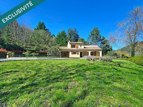   Un v�ritable coin de paradis en pleine nature, avec vue dominante, aucun vis-�-vis et un potentiel ext�rieur exceptionnel. Maison - 5 pi�ce(s) - 130 m�