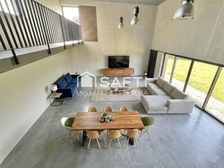  Maison � vendre 5 pi�ces 220 m�