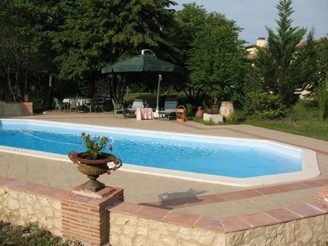   Maison 130 m2 sur plus de 5 hectares de bois et prairie. Maison - 5 pi�ce(s) - 130 m�