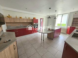  Maison � vendre 8 pi�ces 275 m�