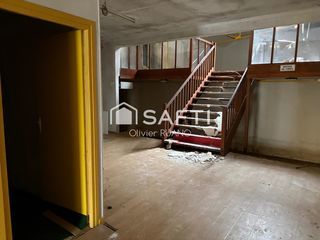  Immeuble � vendre 746 m�