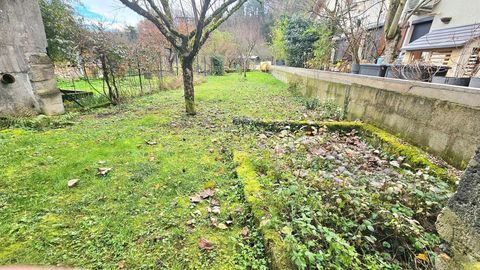   grange de 100 m2 au sol avec une toiture compl�tement refaite Maison - 2 pi�ce(s) - 100 m�