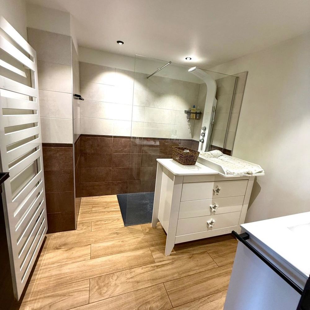 � vendre  Maison Ugine (73400)