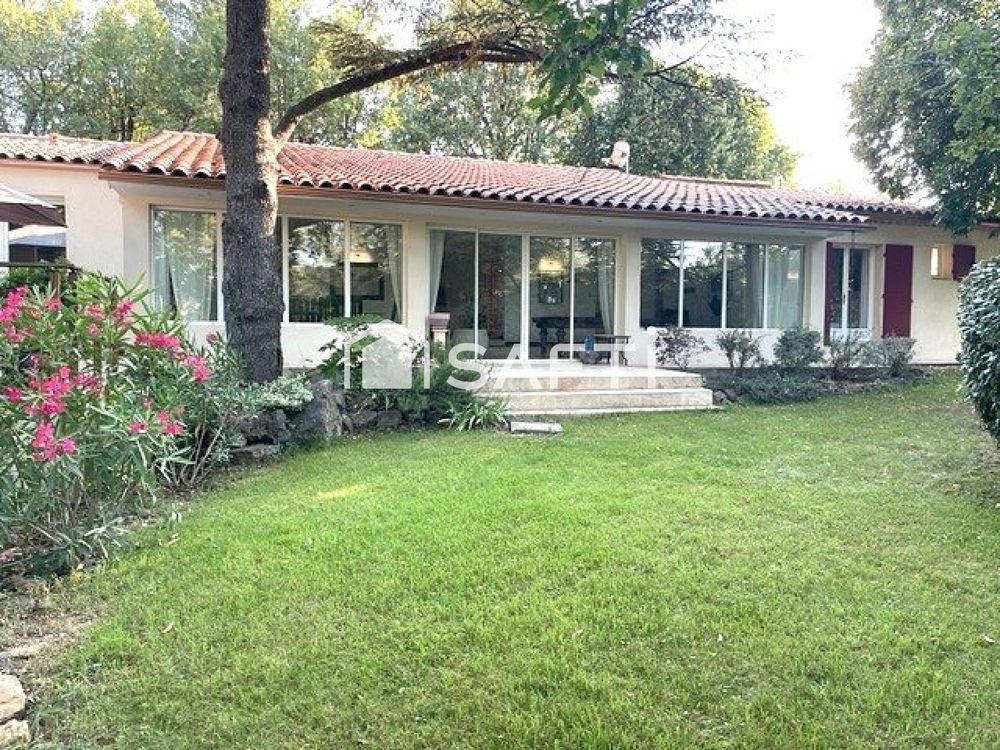 � vendre  Maison Saint-Maximin-la-Sainte-Baume (83470)