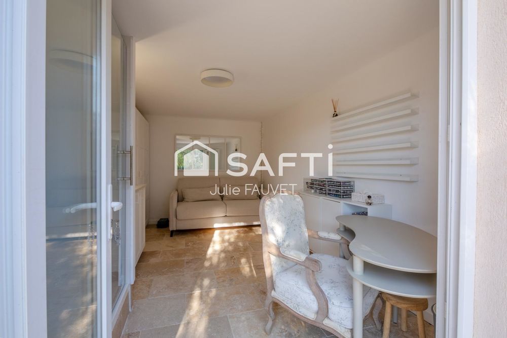 � vendre  Maison Saint-Rapha�l (83700)