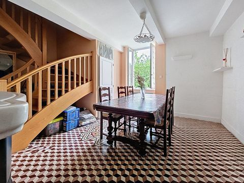   Tr�s bon �tat, bel espace ext�rieur Maison - 5 pi�ce(s) - 107 m�