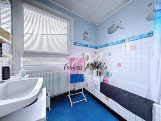  Immeuble � vendre 83 m�