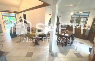  Maison � vendre 8 pi�ces 230 m�