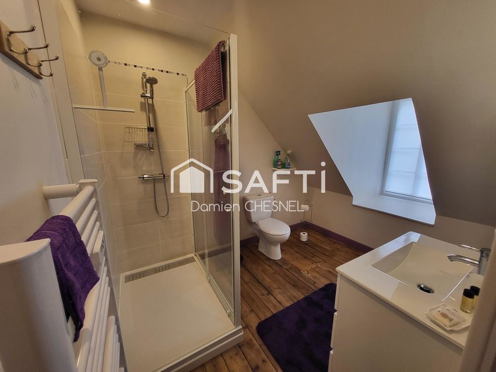 � vendre  Propri�t�/ch�teau Arcomps (18200)