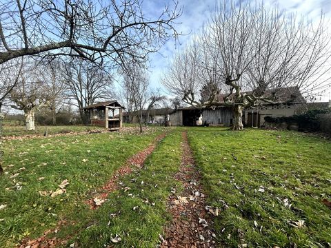   Maison 135m2 sur un terrain de 2122m2 Maison - 6 pi�ce(s) - 135 m�