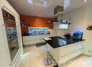  Maison � vendre 6 pi�ces 195 m�