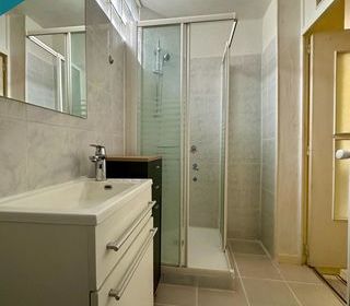  Immeuble � vendre 232 m�