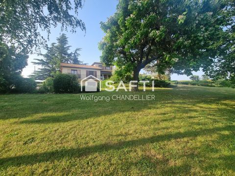   Maison dans un environnement calme avec vue surbles vergers et le Vercors Maison - 7 pi�ce(s) - 200 m�