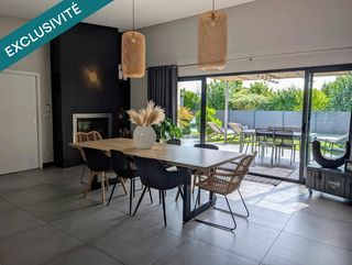  Maison � vendre 9 pi�ces 220 m�