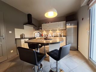  Maison � vendre 6 pi�ces 210 m�