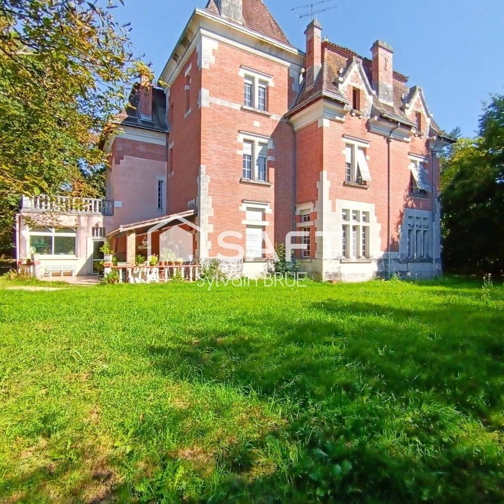 � vendre  Propri�t�/ch�teau Montauban (82000)