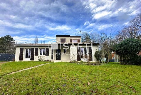   Maison 5 chambres sur terrain de 1 177 m� Maison - 7 pi�ce(s) - 162 m�