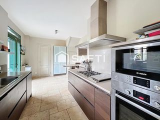  Maison � vendre 8 pi�ces 205 m�