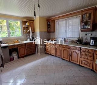  Maison � vendre 8 pi�ces 250 m�