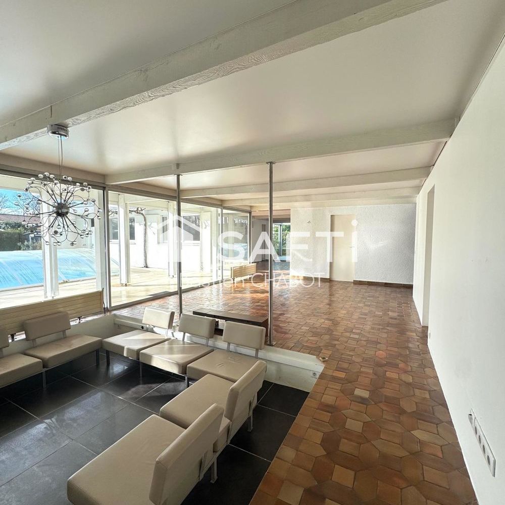 � vendre  Maison Saint-Jean-d'Illac (33127)