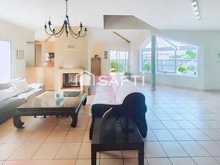  Maison � vendre 10 pi�ces 237 m�