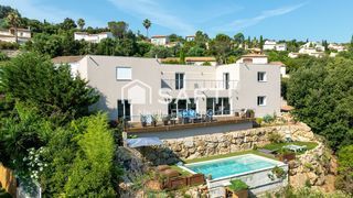  Maison � vendre 6 pi�ces 210 m�