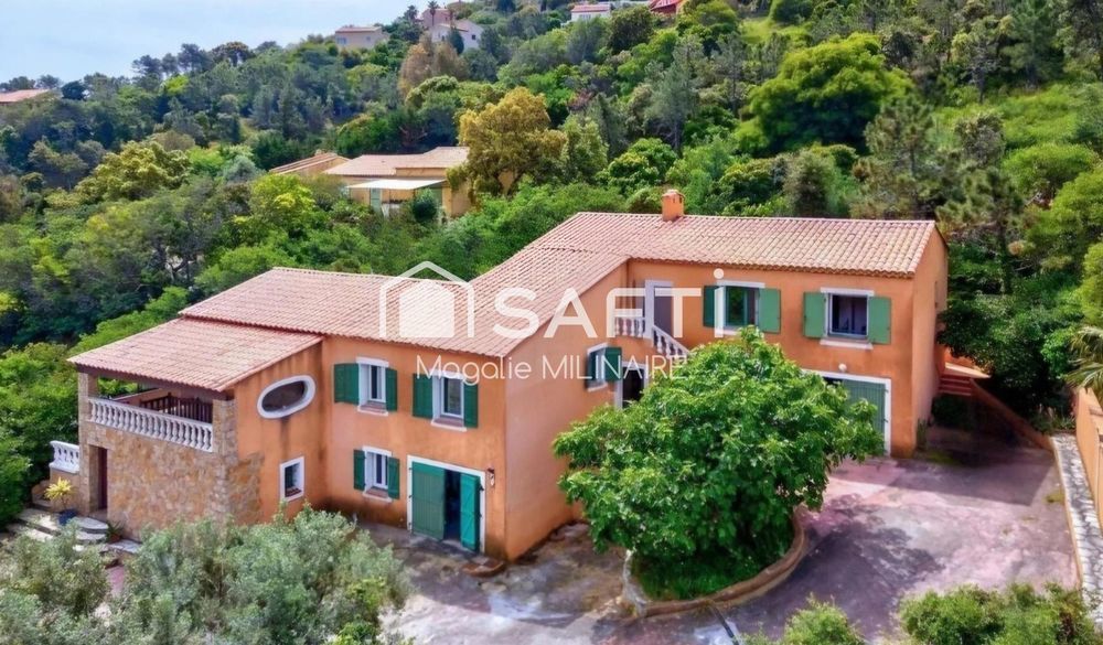 � vendre  Maison Agay (83530)