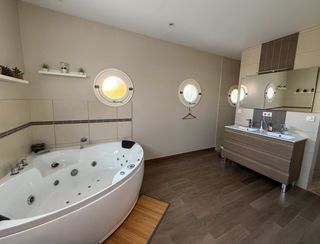  Maison � vendre 6 pi�ces 175 m�