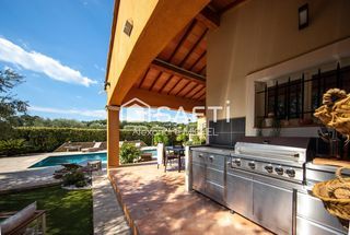  Maison � vendre 6 pi�ces 200 m�