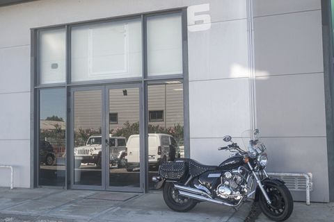 À VENDRE  LOCAL COMMERCIAL + APPARTEMENT T5  BORGO (ZONE ARTISANALE / VALROSE) 315250 20290 Borgo