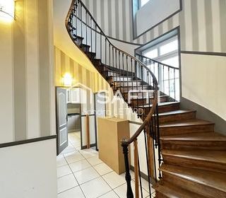  Maison � vendre 9 pi�ces 221 m�