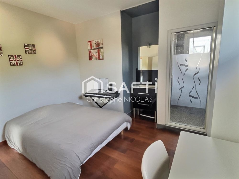 � vendre  Maison Saint-Jean-d'Illac (33127)