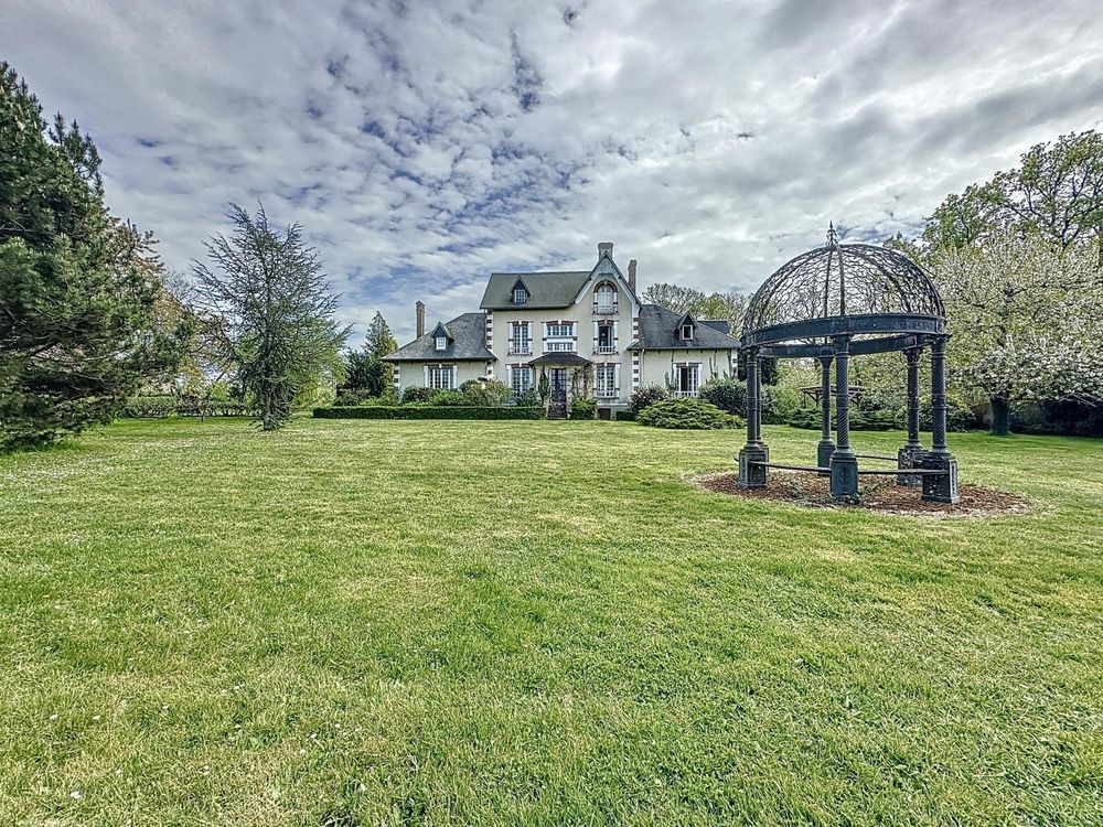 � vendre  Propri�t�/ch�teau Villeneuve-sur-Yonne (89500)